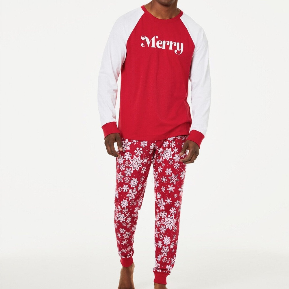 Macys Family PJs Mens Medium 2-Piece Pajama Set Red Merry Top Bottoms Snowflakes